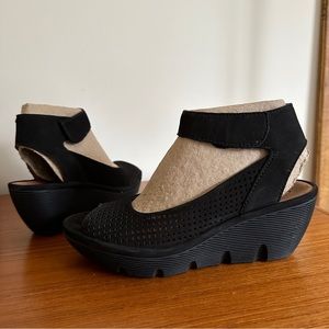 Clarks platform sandal
